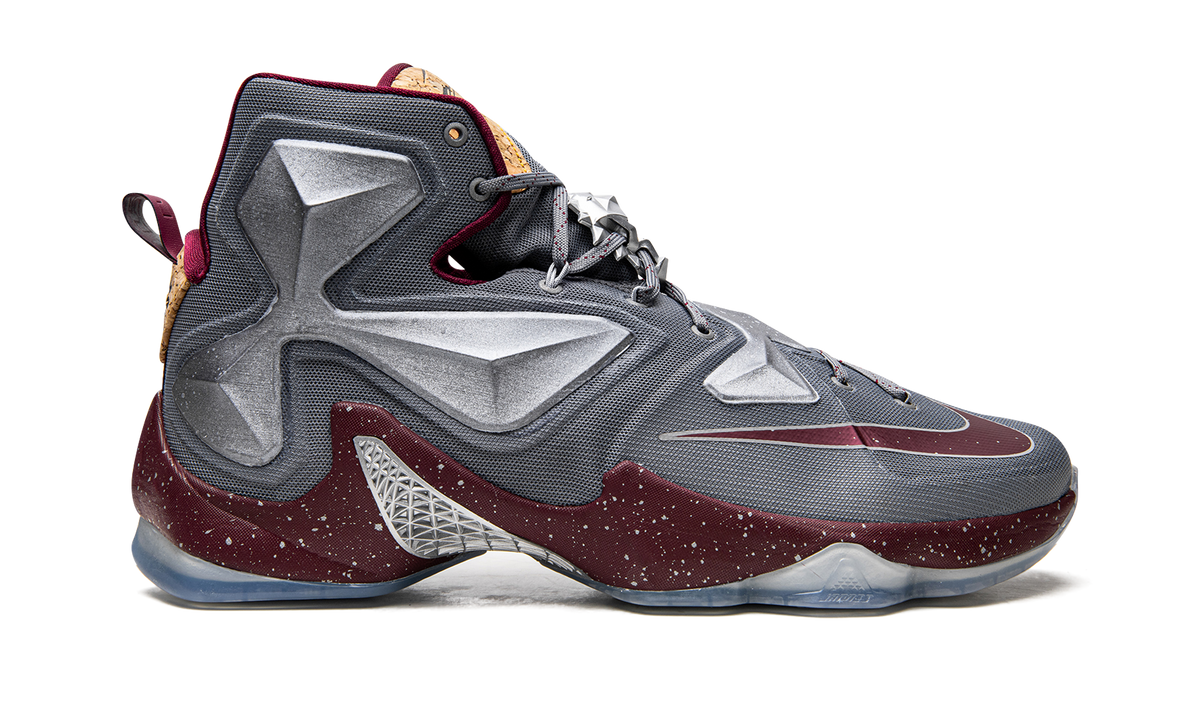 LeBron XIII LMTD "Opening Night" 823300 060