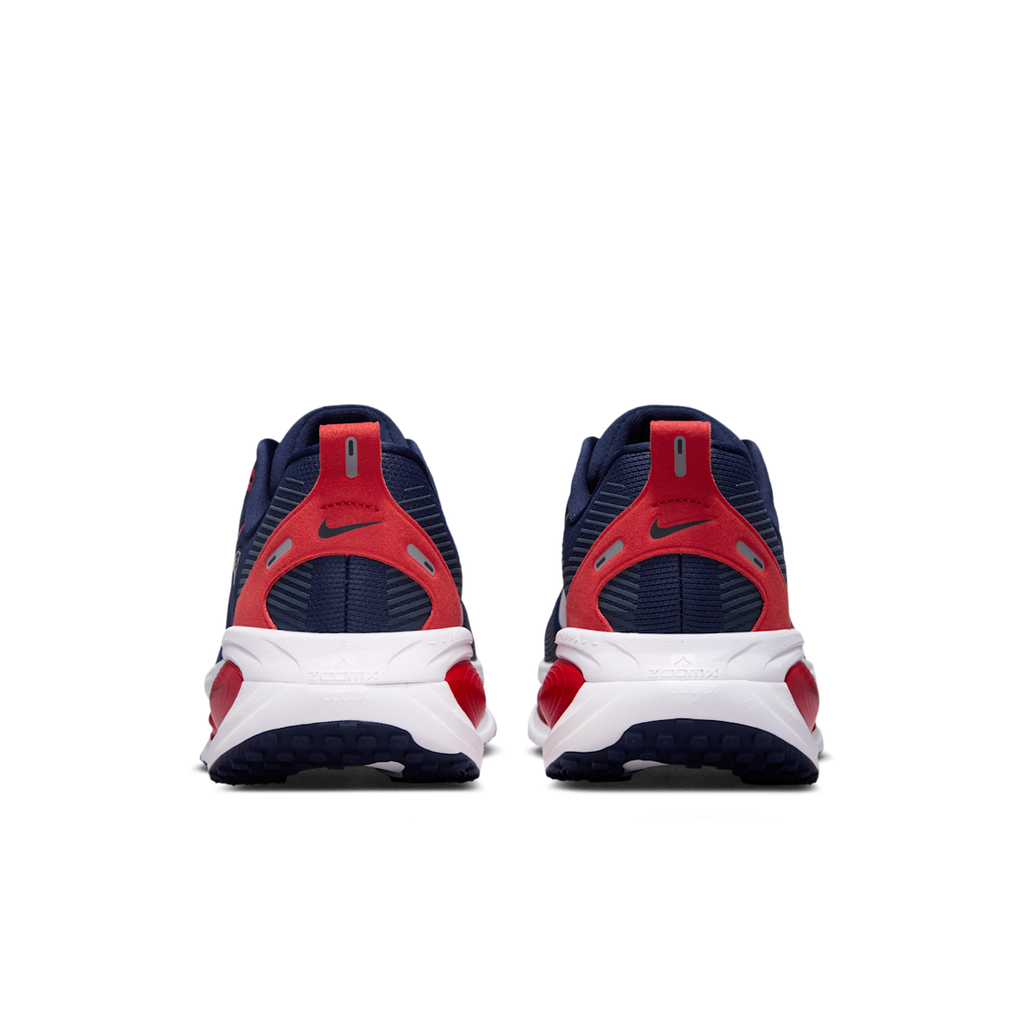 Men's Vomero 18 (New England Patriots) NFL Road Running Shoes
