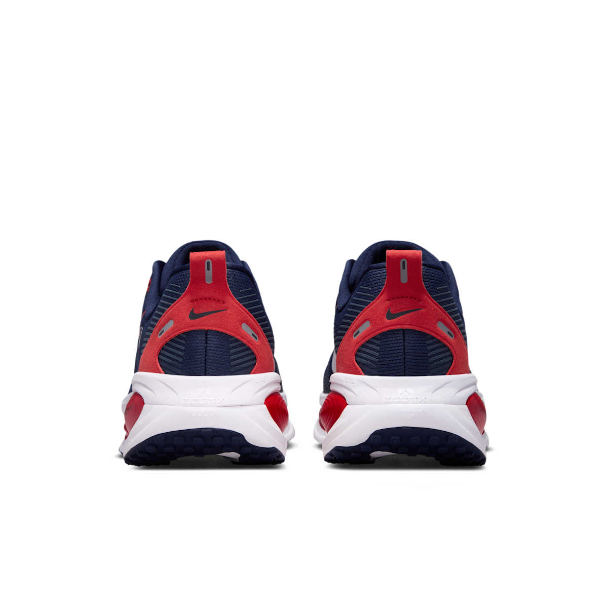 Men's Vomero 18 (New England Patriots) NFL Road Running Shoes