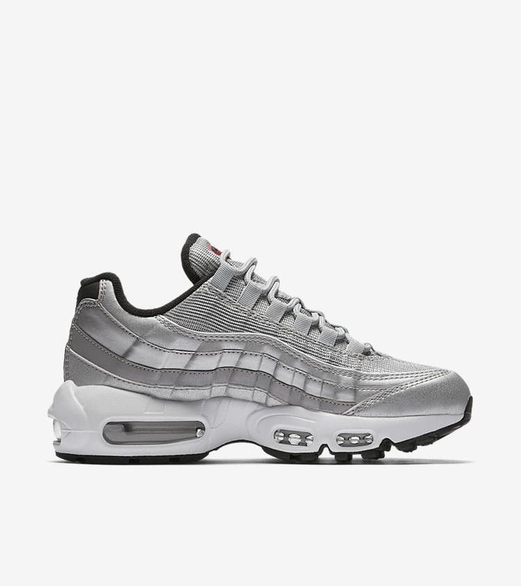 Nike Air Max 95 Silver Bullet (Women's)