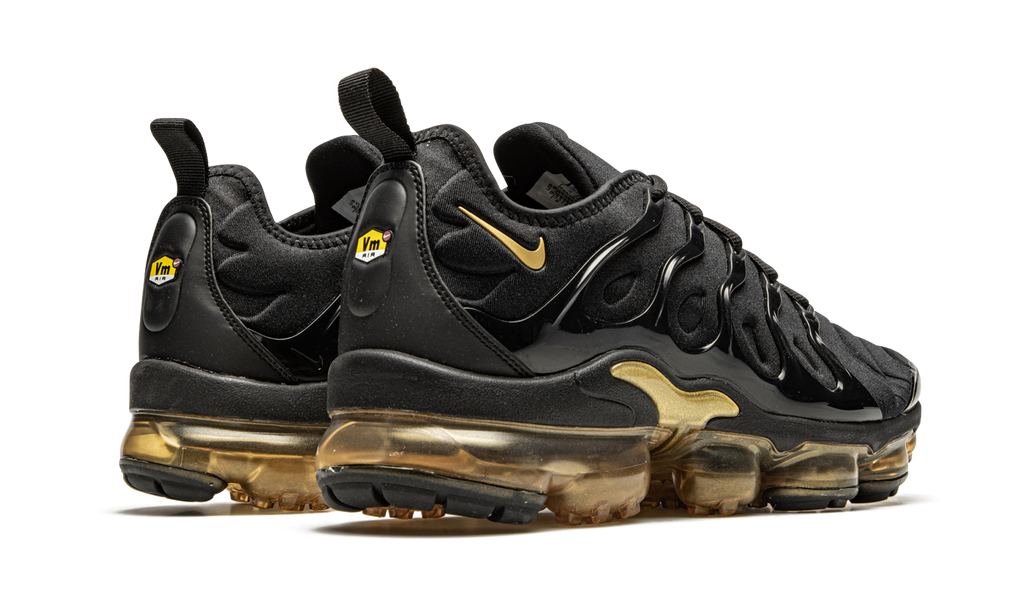 Air VaporMax Plus "Black / Gold" CW7299 001