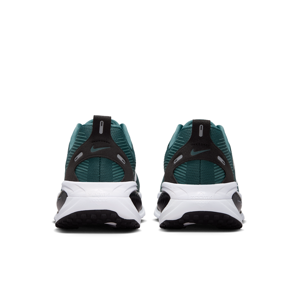 Men's Vomero 18 (Philadelphia Eagles) NFL Road Running Shoes