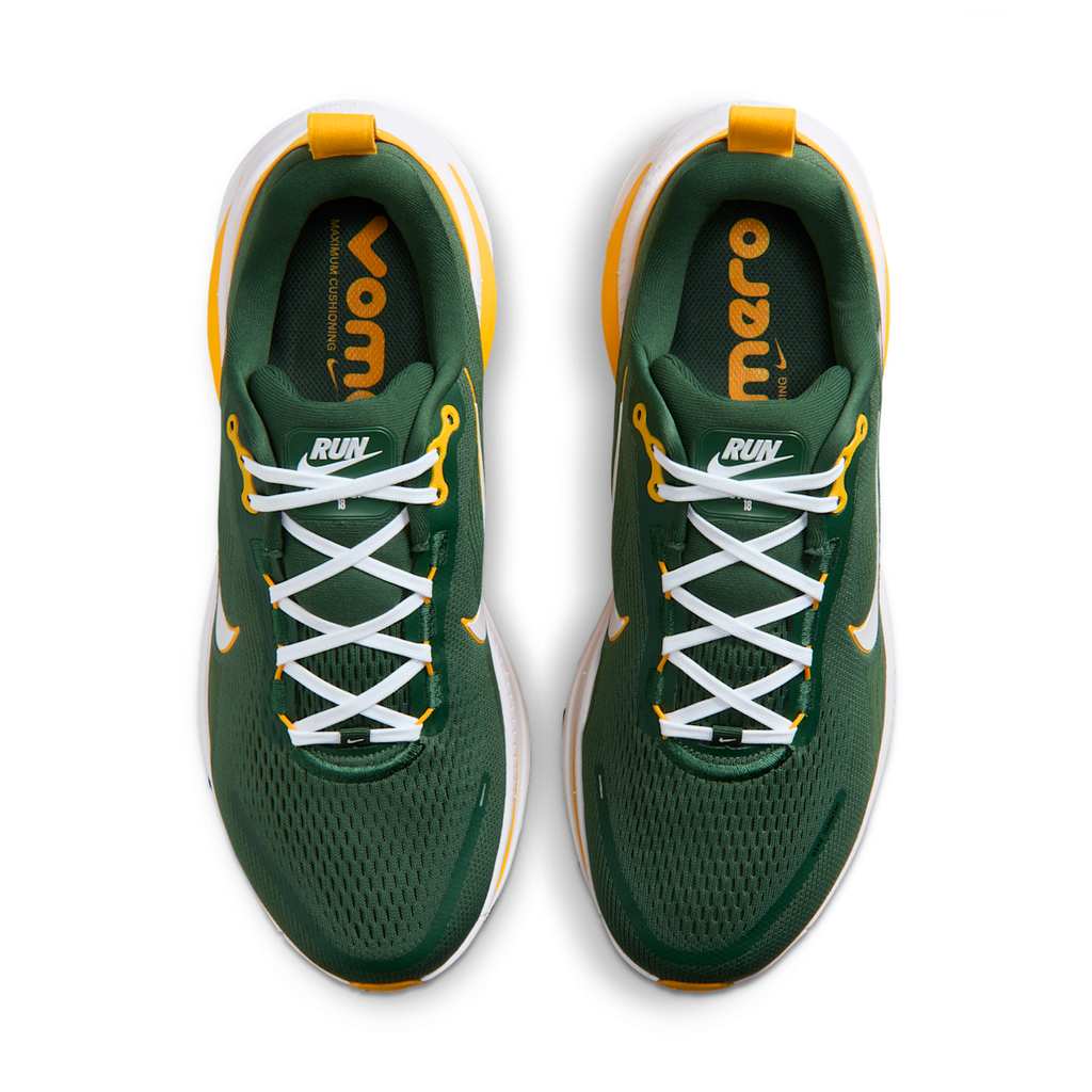 Men's Vomero 18 (Green Bay Packers) NFL Road Running Shoes