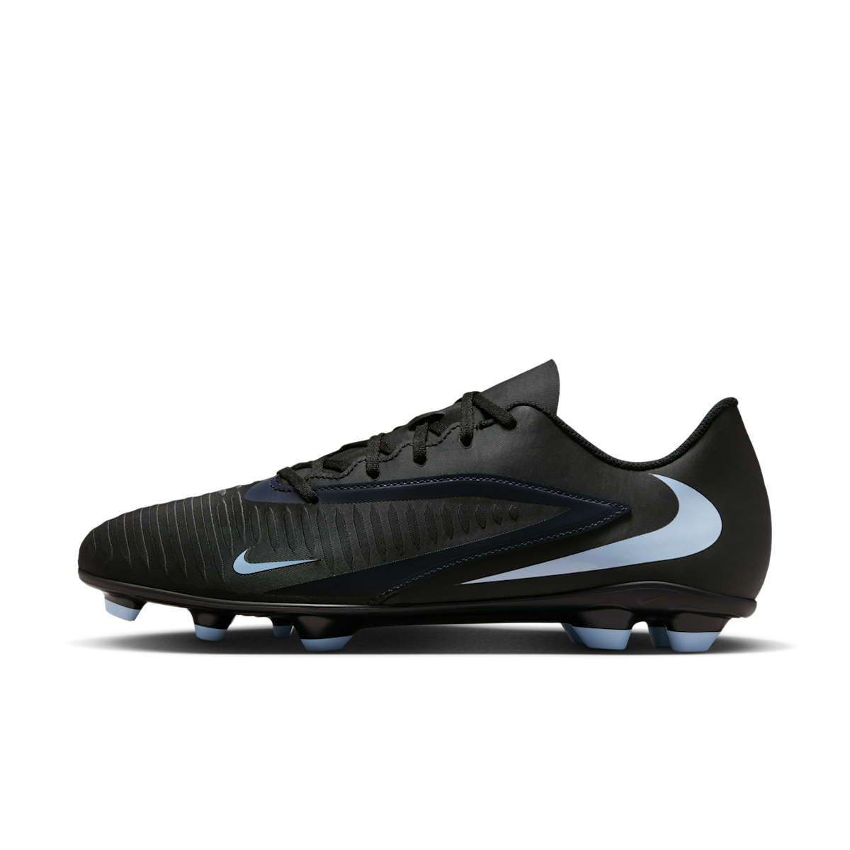 Men's Phantom 6 Low Club Multi-Ground Soccer Cleats