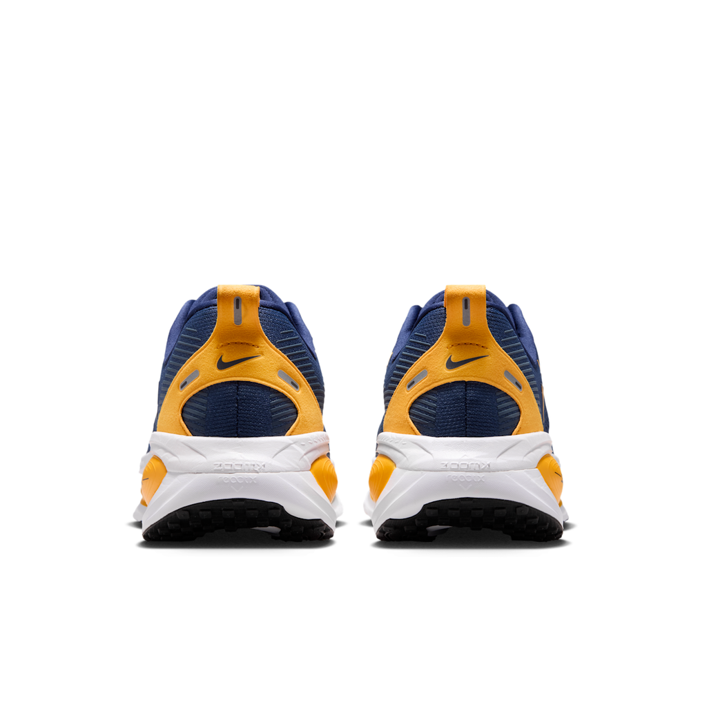 Men's College Vomero 18 (West Virginia) Road Running Shoes