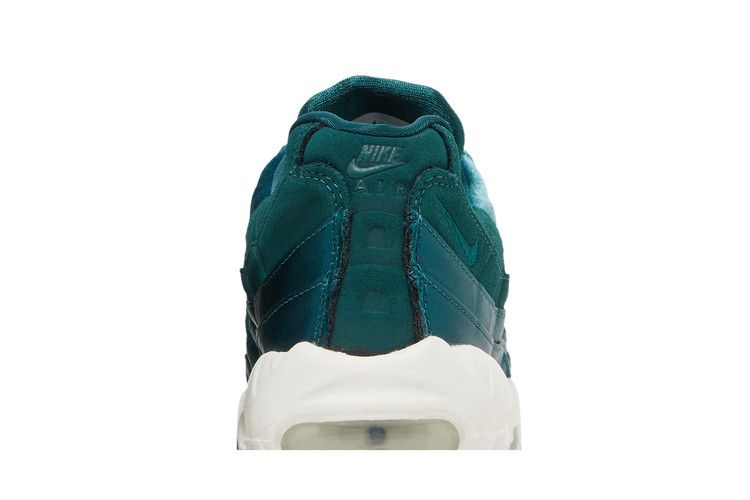 Nike Air Max 95 Green Velvet (Women's)