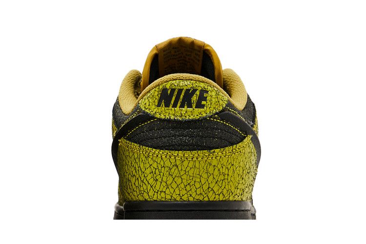 Nike Dunk Low Retro QS Halloween Skull
