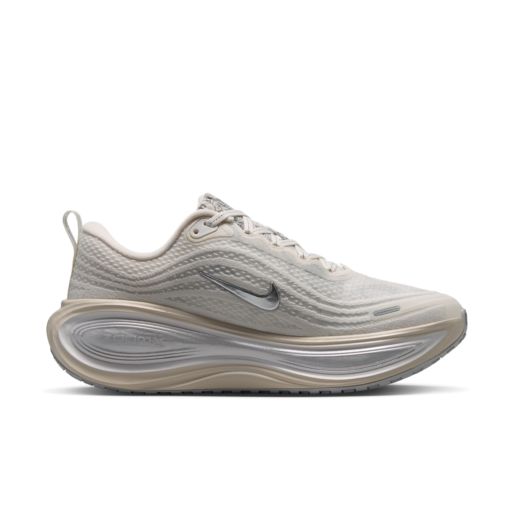 Women's Vomero Plus SE Road Running Shoes