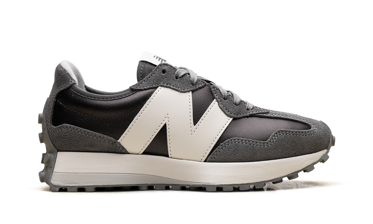 327 WMNS "Black Metallic Castlerock" WS327GLB