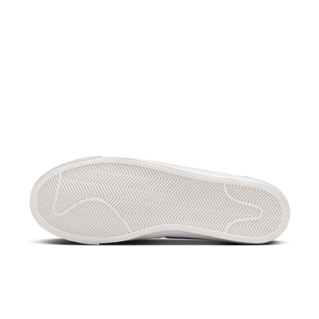 Men's  SB Zoom Blazer Low Pro GT Skate Shoes