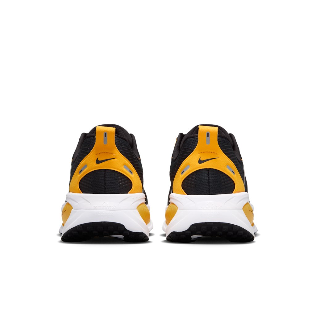 Men's Vomero 18 (Pittsburgh Steelers) NFL Road Running Shoes