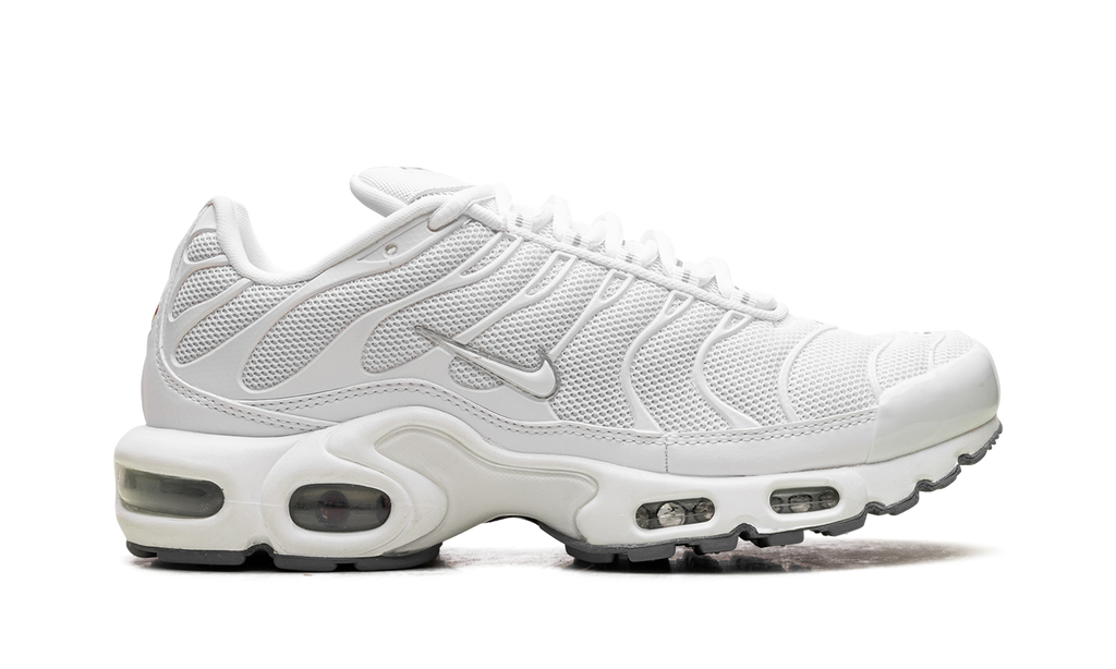 Air Max Plus "Triple White" 604133 139