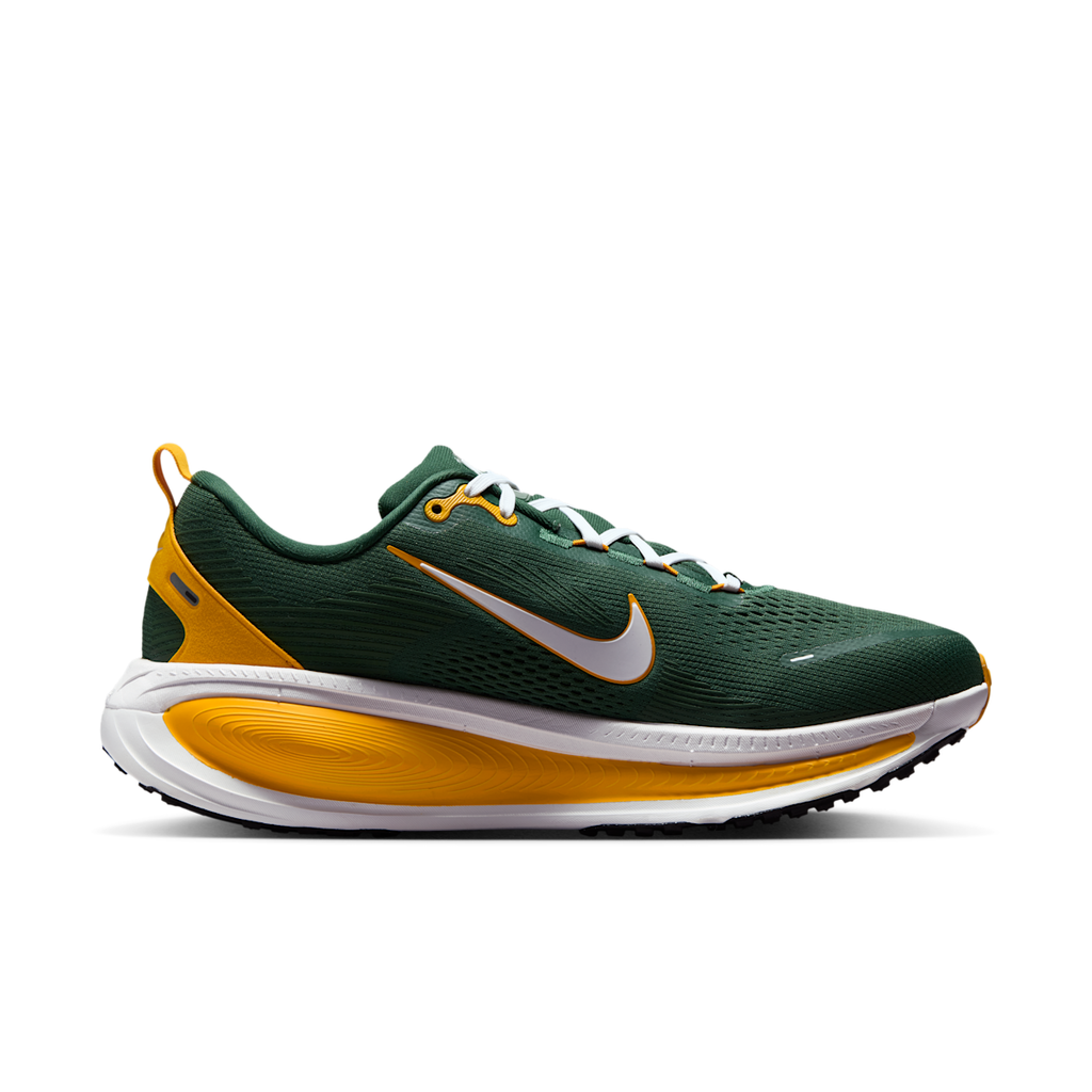 Men's Vomero 18 (Green Bay Packers) NFL Road Running Shoes