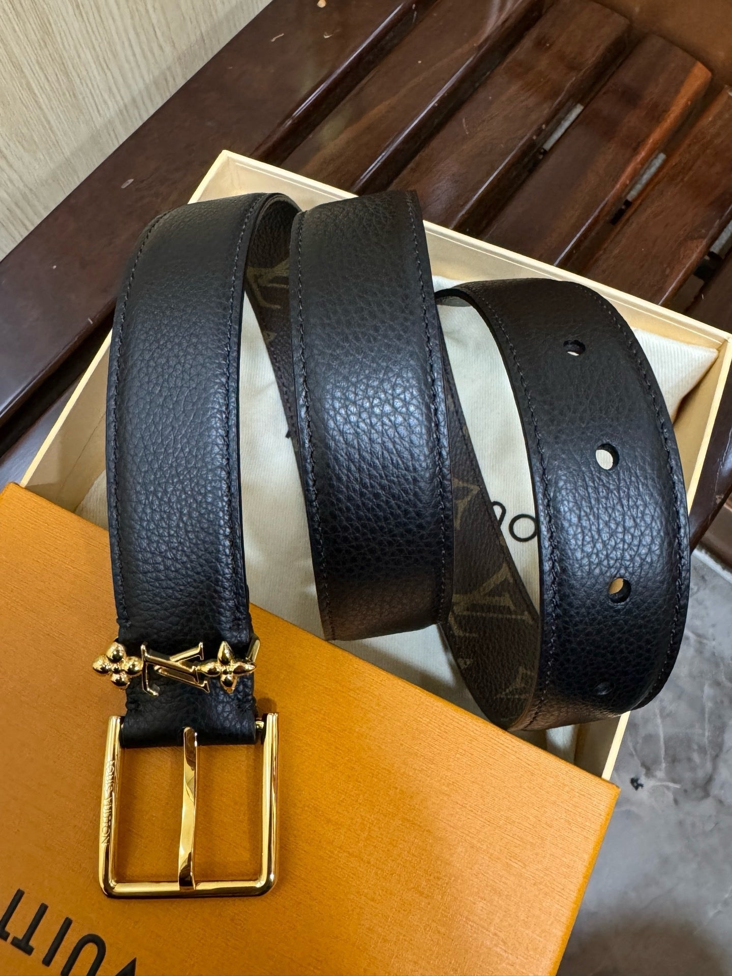 BL255 LV Flowergram 30mm Belt