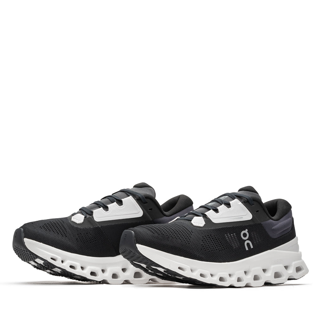 Women's On Cloudstratus 3 - Black/Frost