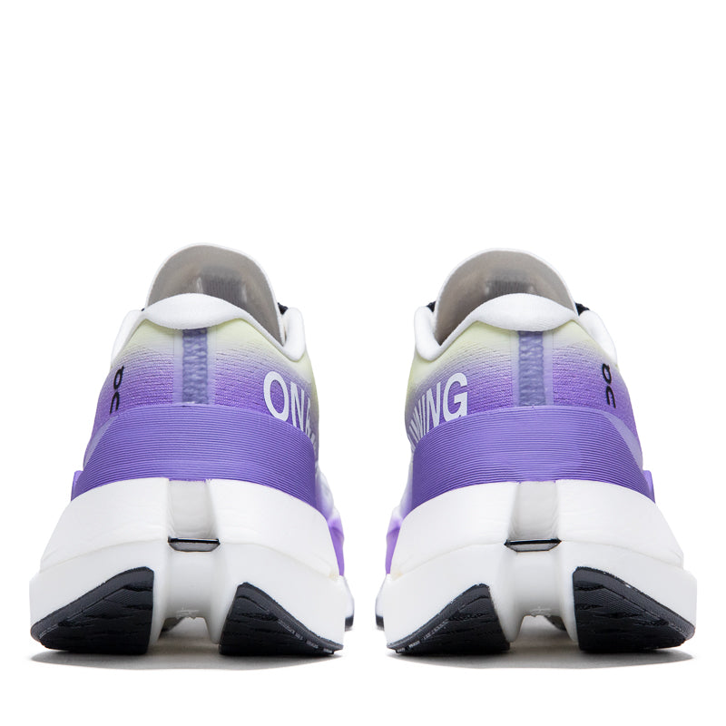 Women's On Cloudboom Max - White/Juniper