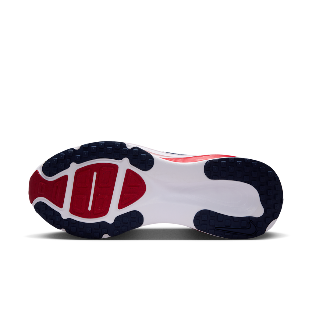 Men's Vomero 18 (New England Patriots) NFL Road Running Shoes