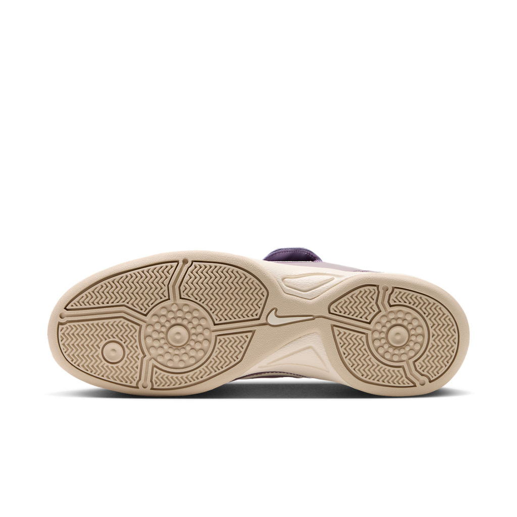 Women's Total 90 Chrome Shoes