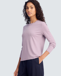 Warmth when you need it, but breathable and light so you never overheat - this stylish 100% superfine Merino wool long sleeve has got you covered.