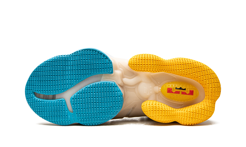 LeBron 19 "Minneapolis Lakers" DC9339 200