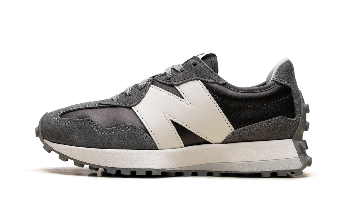 327 WMNS "Black Metallic Castlerock" WS327GLB