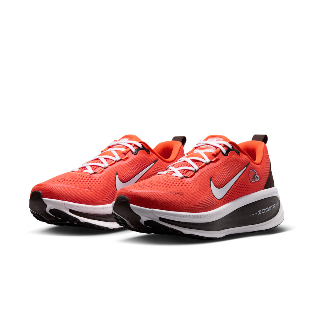 Men's Vomero 18 (Cleveland Browns) NFL Road Running Shoes