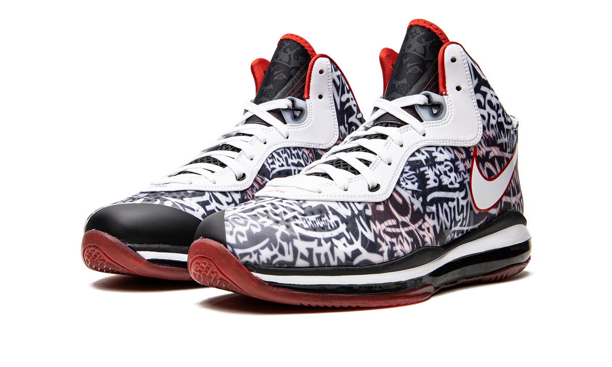 Lebron 8 QS "Graffiti" DD8306 001