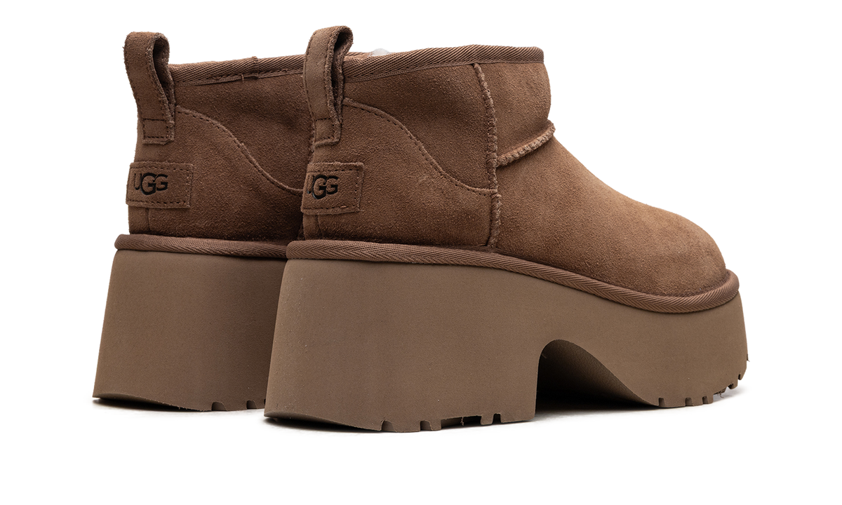 Classic Ultra Mini New Heights Boot WMNS "Chestnut" 1158311 CHE