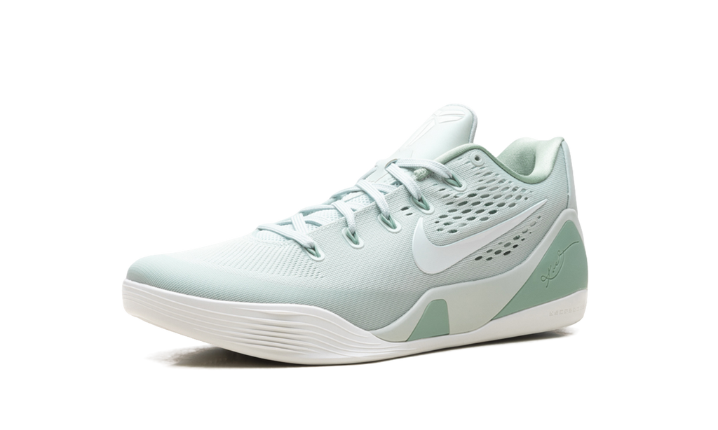 Kobe 9 EM Low Protro "Light Silver Steam" IH1401 003