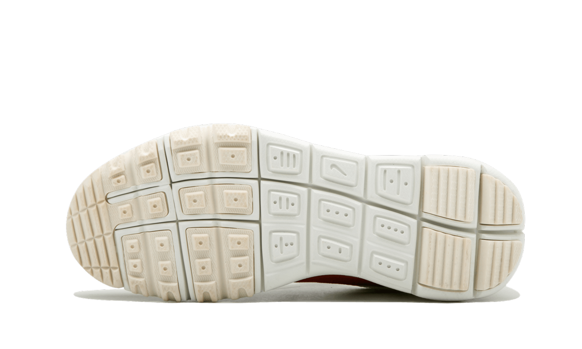 Mars Yard 2.0 "Tom Sachs" AA2261 100